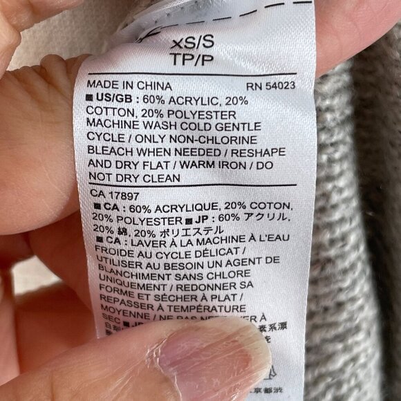 NWT Banana Republic Grey Melange Sweater Knit Poncho V-Neck Popover Fringed XS/S - Picture 5 of 8